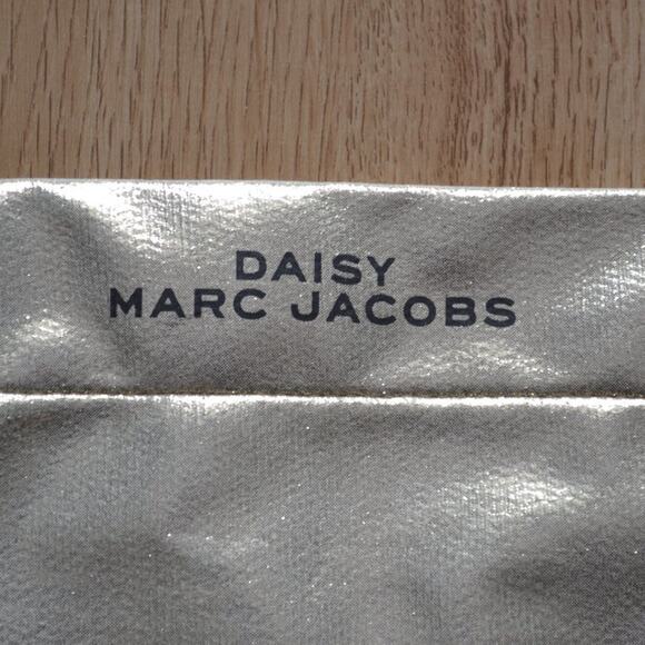 NWT Marc Jacobs Daisy Tote Bag - Picture 3 of 7